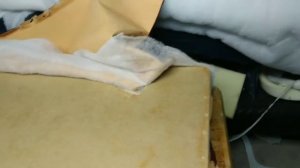 Как снять деревянный подлокотник дивана.