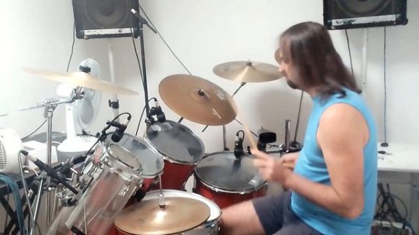 Running free - Iron Maiden - Drum Cover