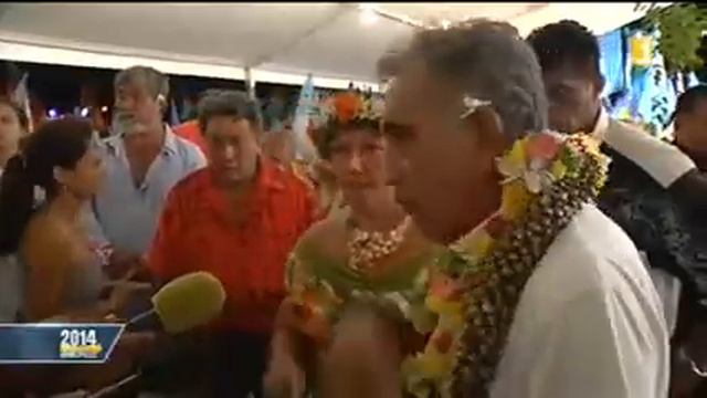 Oscar Temaru dans un fauteuil смотреть онлайн