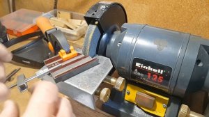 Приспособление для заточки сверл