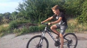 Учимся стантовать на велосипеде мтв!!!