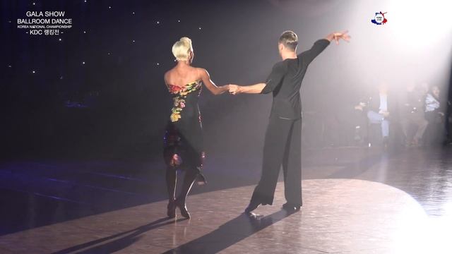 Ferdinando Iannaccone & Yulia Musikhina Rumba смотреть онлайн