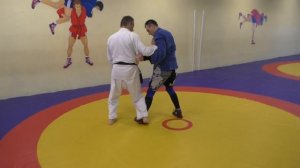 Зацеп стопой снаружи , основы. Техники самбо и дзюдо в стойке.