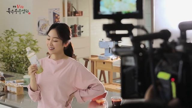 [Making Film]Seo Hyun Jin@광동 V라인 옥수수수염차 TVCF смотреть онлайн
