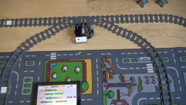 Lego #17. Lego "Powered Up" - 4 хаба в одной программе! смотреть онлайн