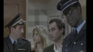 Налево от лифта. Смотрите на Девятом