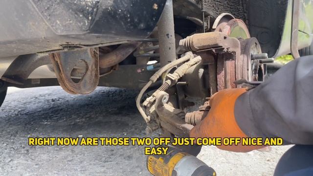 How I: 2017 Kia Picanto rear discs and pads смотреть онлайн
