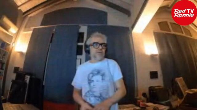 MORGAN ascolta per la prima volta in diretta “Brividi" di MAMHOOD e BLANCO e commenta stupito смотреть онлайн