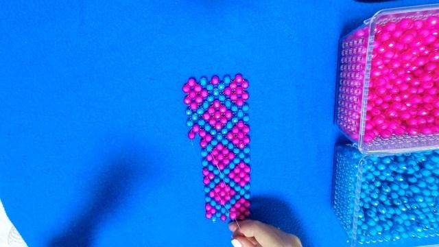 Мастер-класс плетение сумки ромбиком из бусин ? Master class weaving a beaded bag with a rhombus ? смотреть онлайн