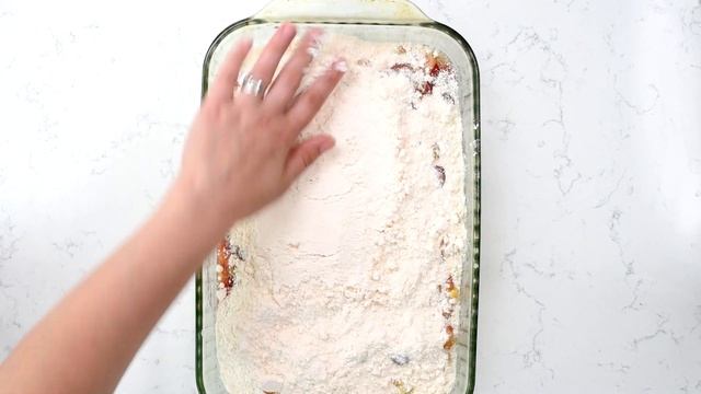 Pineapple Dump Cake (Upside Down Pineapple Cobbler) смотреть онлайн