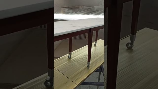 столик с мраморной столешницей отреставрировали смотреть онлайн