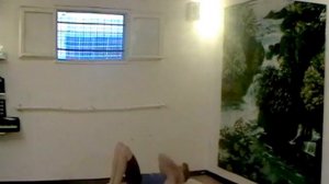 Урок 19. Вскочить на ноги через мостик с положения лёжа. Элементы акробатики