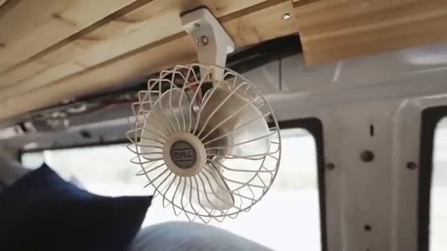 Van Builder Builds His Own Ford Econoline Into His Home (Explains Why He Chose A Low Roof) VAN TOUR смотреть онлайн