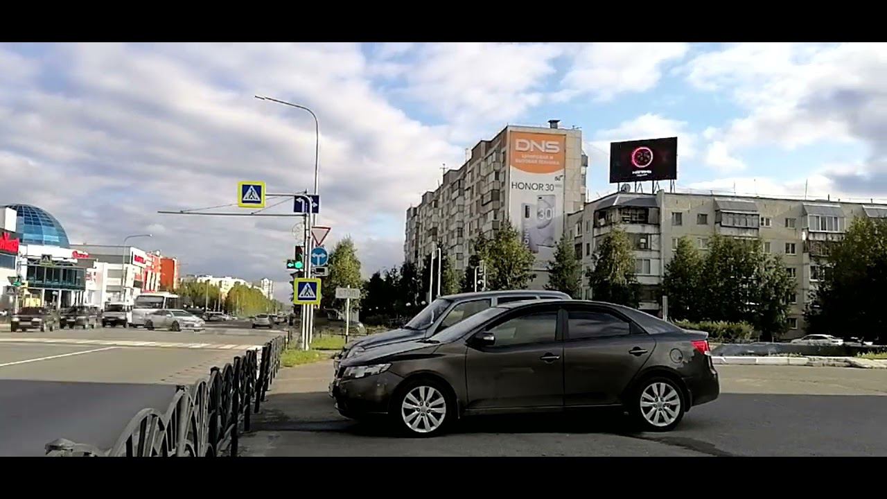 Нягань, ТРЦ "OASIS PLAZA" смотреть онлайн