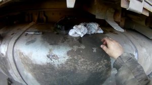 DAF XF 105. Снятие топливного бака. Как прокачать топливную систему на Дафе?