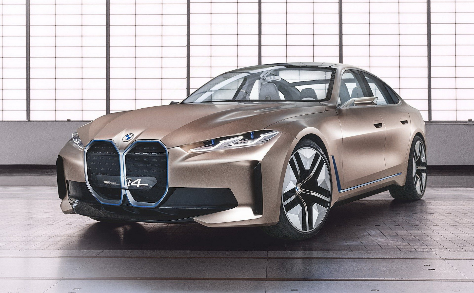 New BMW i4-FIRST LOOK exterior & interior смотреть онлайн