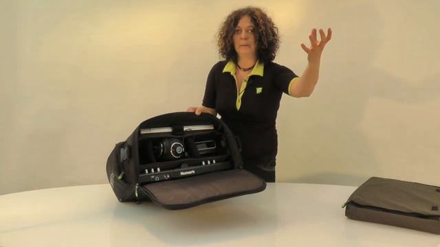 DJ Star Product: Workstation DJ by Fusion (can hold Traktor S4) смотреть онлайн