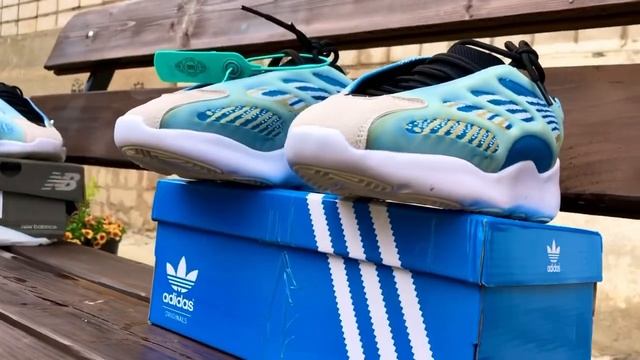 Кроссовки женские Adidas Ozweego смотреть онлайн