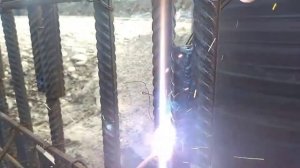 Как варить арматуру? В Вертикальное положение …