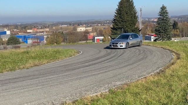 3x Lancer EVO on the track | Powerslides, Drifting, Action and FAIL! смотреть онлайн