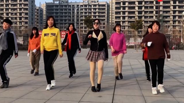 ♫ ♪ ?? Красавица ?? ЦинЦин??♪ Бекжан Темирхан ♪ Эзилип Бүттүм ♪ Три Супер Танца ♪ КЫРГЫЗСТАН ? ???? смотреть онлайн