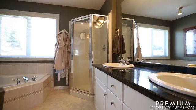 Calgary Executive Home backing Greenspace in Patterson - 34 Patrick View SW смотреть онлайн