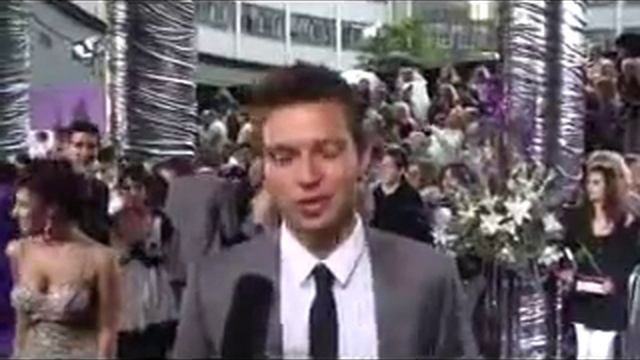 Guy Burnet (Craig Dean) Interview at Soap Awards [26/05/07] смотреть онлайн