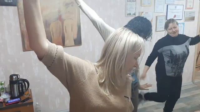 Первая репетиция с новыми участниками танцевального коллектива "Росток" смотреть онлайн