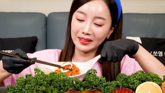 불닭 🔥 오징어 팽이버섯 & 오징어 튀김 불닭볶음면 먹방 SPICY Squid Enoki Mushrooms Seafood Noodles Mukbang ASMR Ssoyoung смотреть онлайн