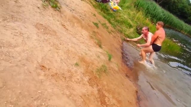 Певец-пророк Санбой спасает утопленника Сашку силой голоса смотреть онлайн