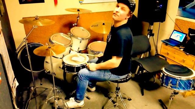 DrumFillSunday 6 :)) смотреть онлайн