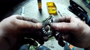 То и обслуживание подшипников в маятнике на мотоцикле/питбайке.