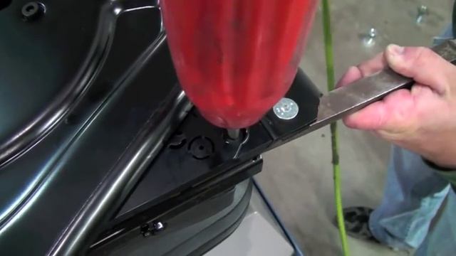 Grammer Seats - MSG85_95 - How To Install Swivel