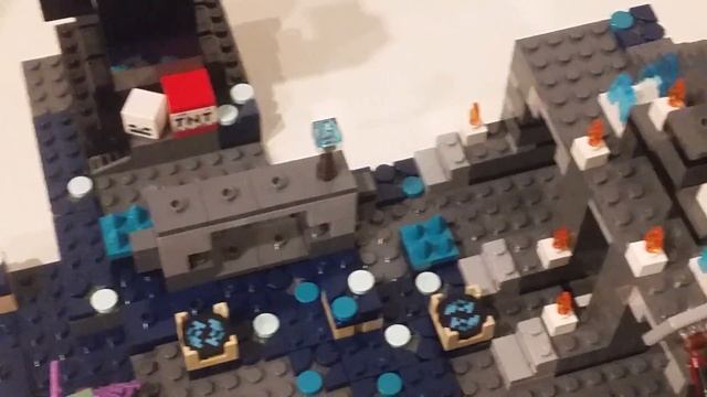 LEGO Minecraft The Deep Dark Battle Review смотреть онлайн