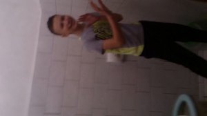 Мальчик в туалете