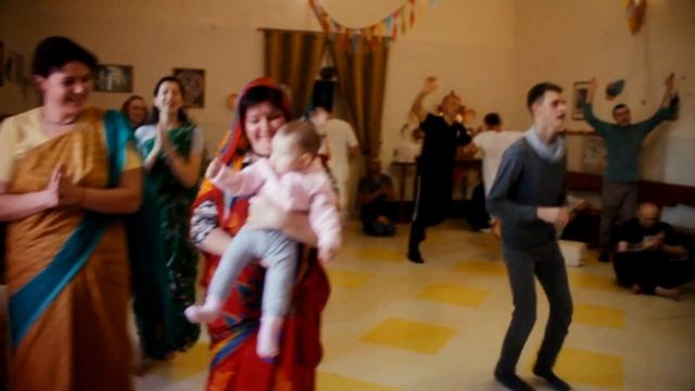 Воскресная Программа - Шри Нрисимха-Маха-киртан! (Бердянск, 15 Марта 2020 г.) смотреть онлайн