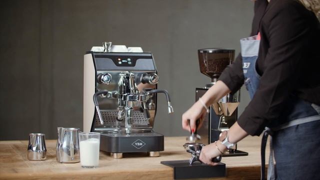 Siebträger Espressomaschine La Vibiemme Domobar Digital | DINZLER Kaffeerösterei смотреть онлайн