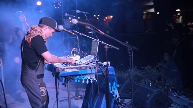 Isaac Chambers & The Jumpsuit Family Jam Band - Live 2018 смотреть онлайн