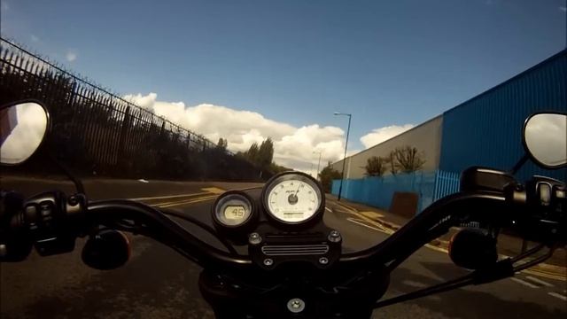 2012 Harley-Davidson XR1200X Review by Total Motorcycle смотреть онлайн