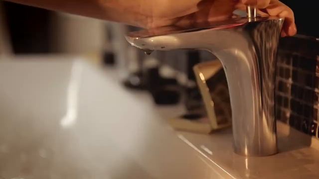 AVON SOLUTIONS THERMAL TONE Anti Cellulite Gel / AVON Liliia Kauz смотреть онлайн