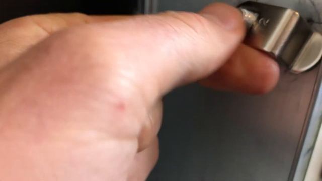 How to Replace a Mailbox Lock смотреть онлайн