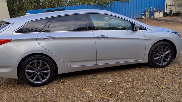 2015 15 Hyundai I40 CRDI SE NAV BLUE DRIVE смотреть онлайн