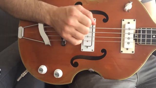 EKO 995/395 VIOLIN SHAPED Vintage Bass смотреть онлайн