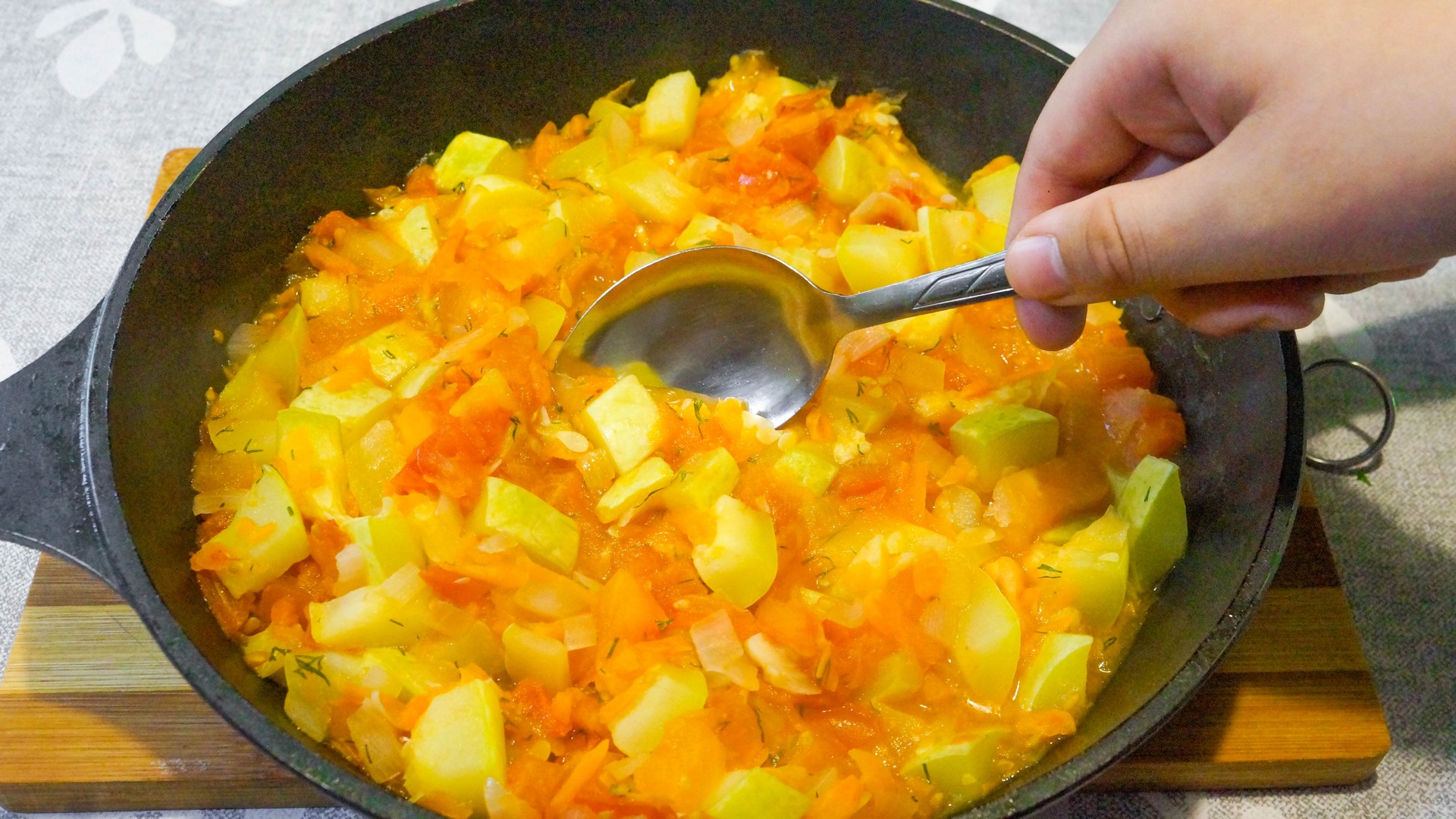 Беру 1 кабачок, 2 помидора и через 30 минут сытный, полезный ужин готов (делюсь рецептом) смотреть онлайн