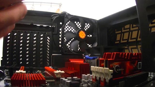 Epic $600 8 Core Budget Build смотреть онлайн