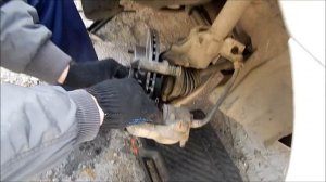 Замена колодок и тормозного диска на Nissan Almera n16.