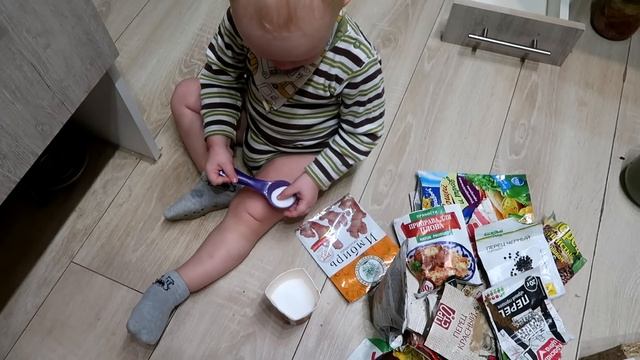 vlog ? КУПИЛИ ЕЛКУ // Расхламляем КУХНЮ // наша традиция КАЖДЫЙ НОВЫЙ ГОД.. смотреть онлайн