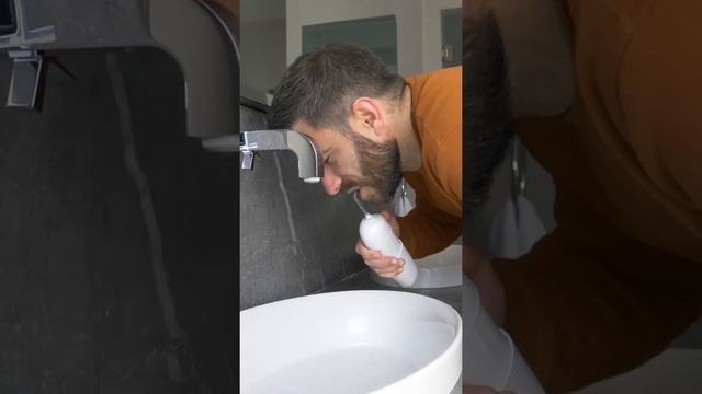 Spotlight Water Flosser Interdental Cleaning смотреть онлайн