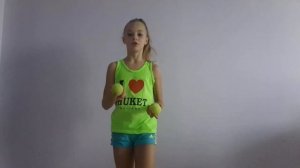 Жонглирование двумя мячами