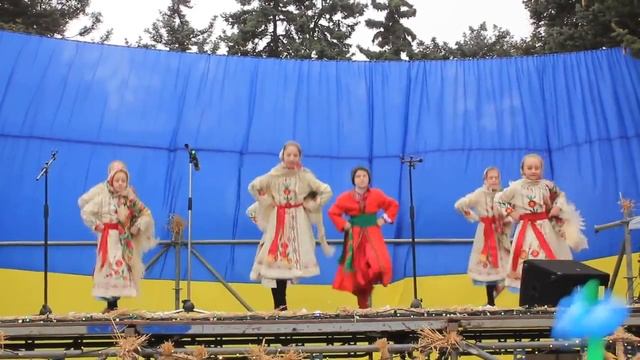 "Веселая полька", ансамбль народного танца "Червона рута", март 2016 года, ж/м Приднепровск смотреть онлайн